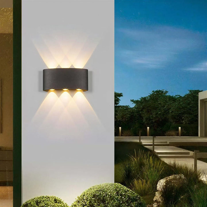 Outdoor Wall Lighting For Modern Entrances With Symmetrical Beams