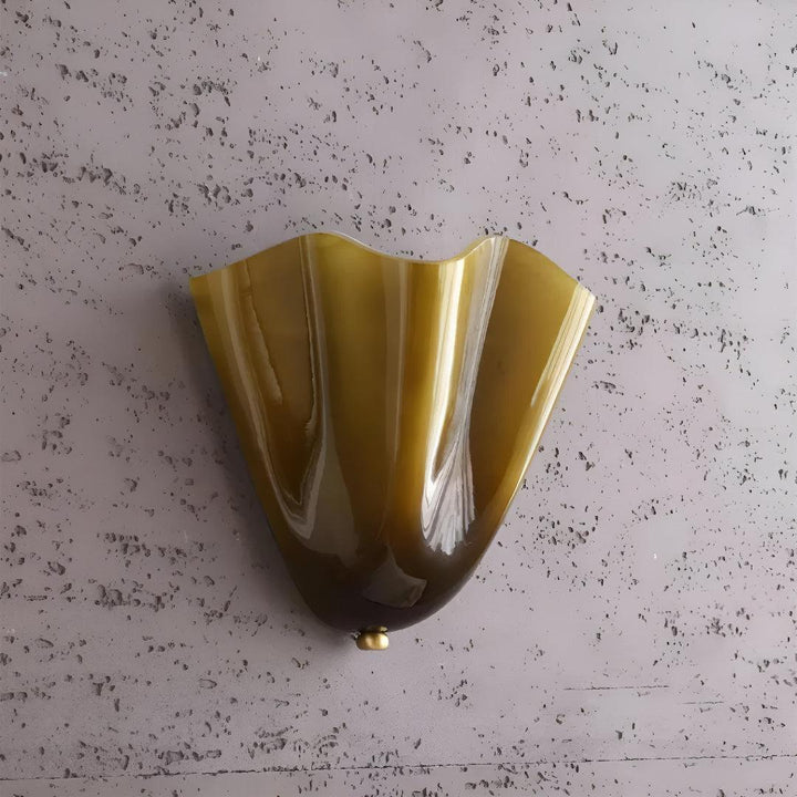 Retro Mid Century Wall Lamp With Petal Shape