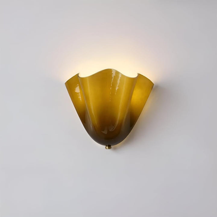 Retro Mid Century Wall Lamp With Petal Shape