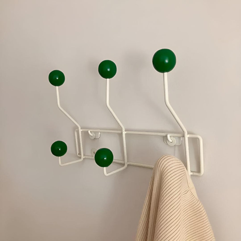 Vintage Styled Wall Mounted Coat Rack For Coats And Hats